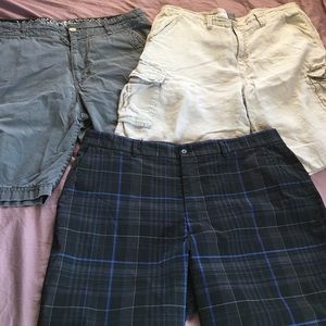 Lot of 3 men’s casual shorts size 40